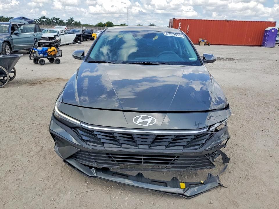 2026 HYUNDAI ELANTRA SE 5