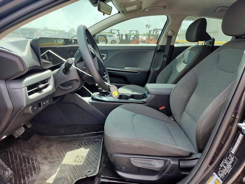 2025 KIA K4 LX 7