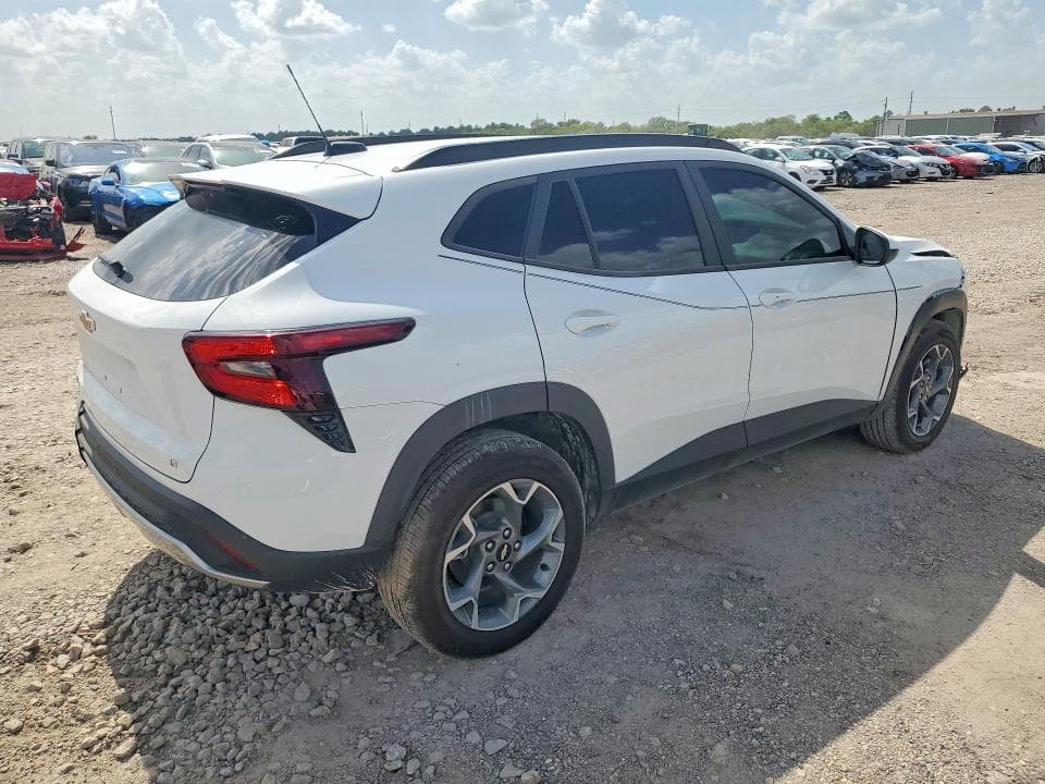 2026 CHEVROLET TRAX 1LT 3