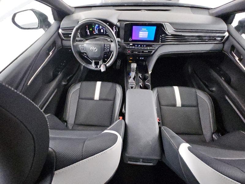 2026 TOYOTA CAMRY SE 8