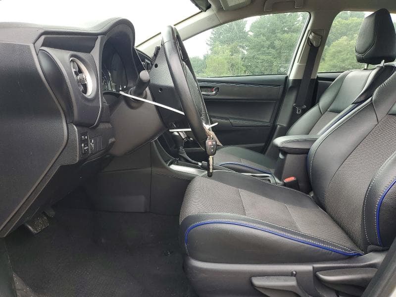 2019 TOYOTA COROLLA SE 7