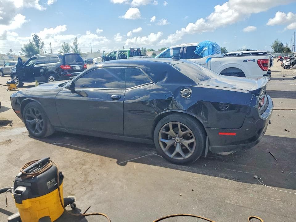2021 DODGE CHALLENGER SXT 2