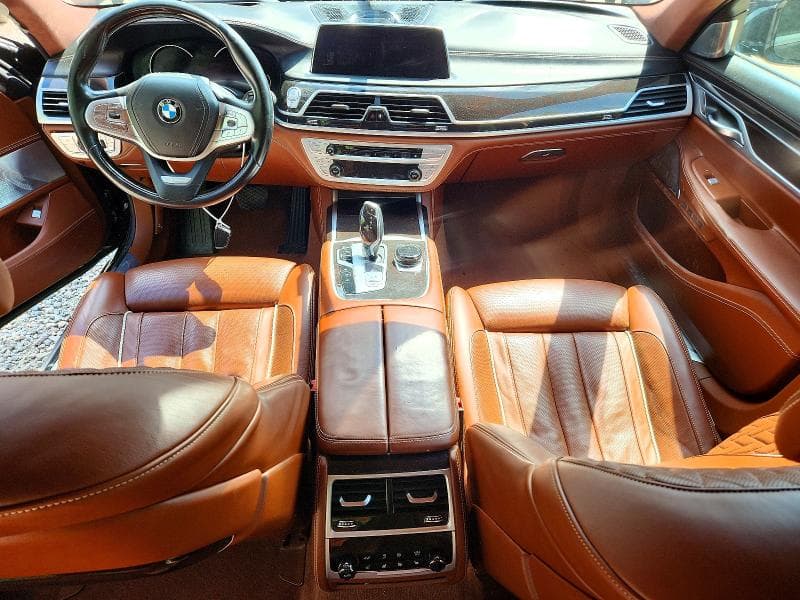 2017 BMW 750 I 8