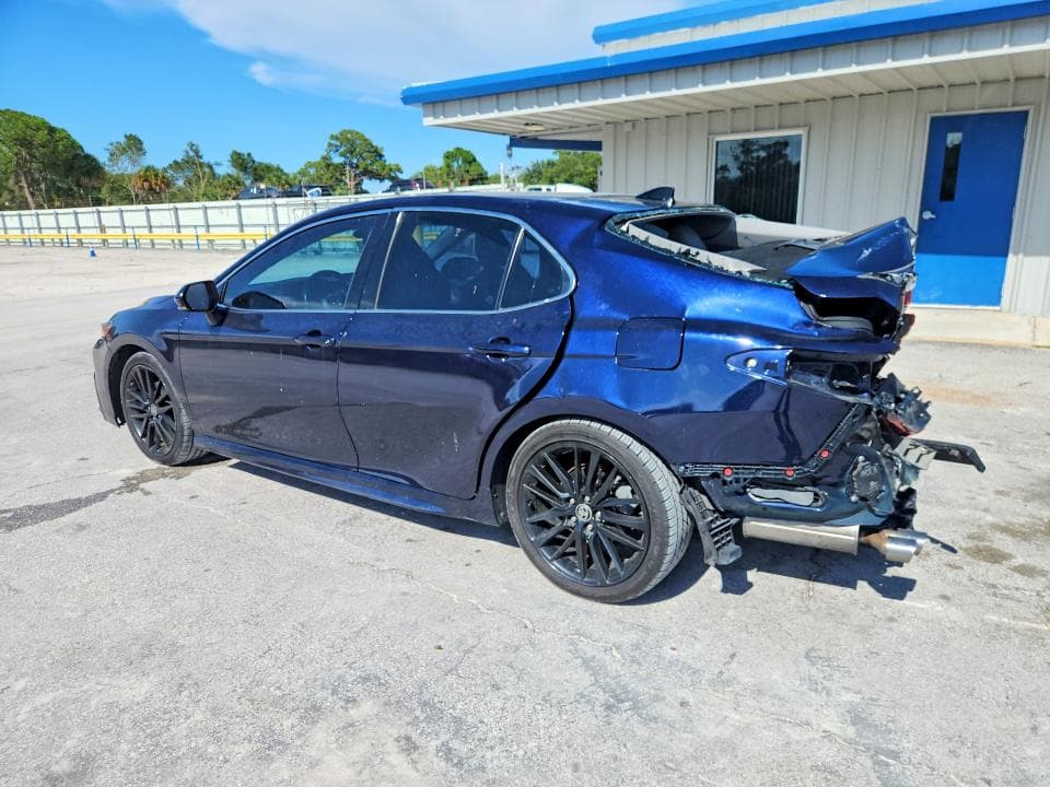 2021 TOYOTA CAMRY XSE 2