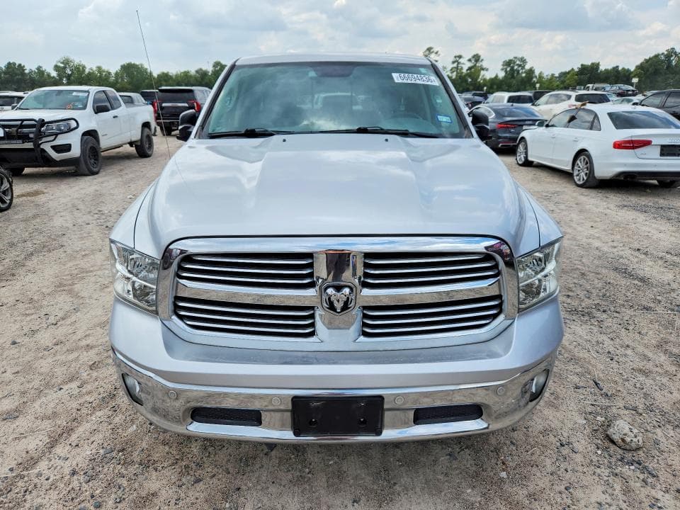 2018 RAM 1500 SLT 5