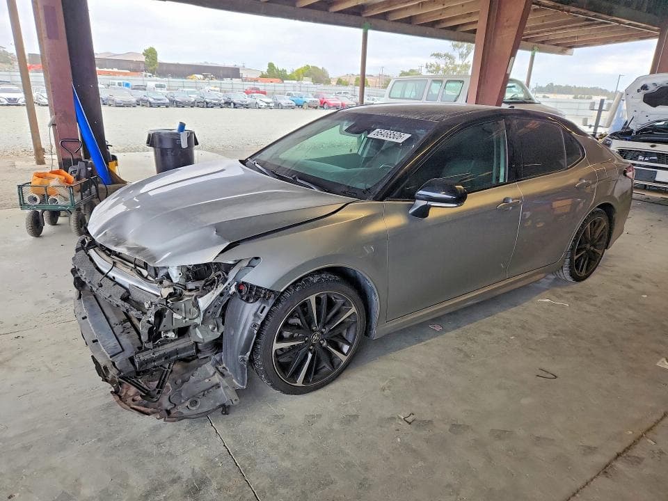 2020 TOYOTA CAMRY XSE - 1