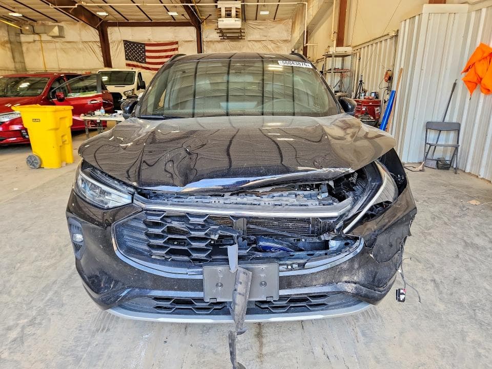 2024 FORD ESCAPE ST LINE SELECT 5