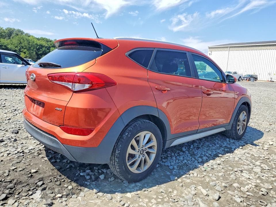 2017 HYUNDAI TUCSON SE 3