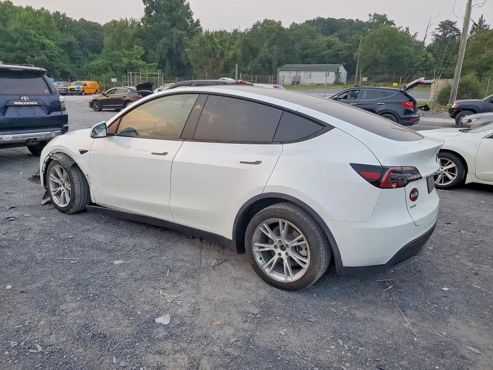 2023 TESLA MODEL Y 2