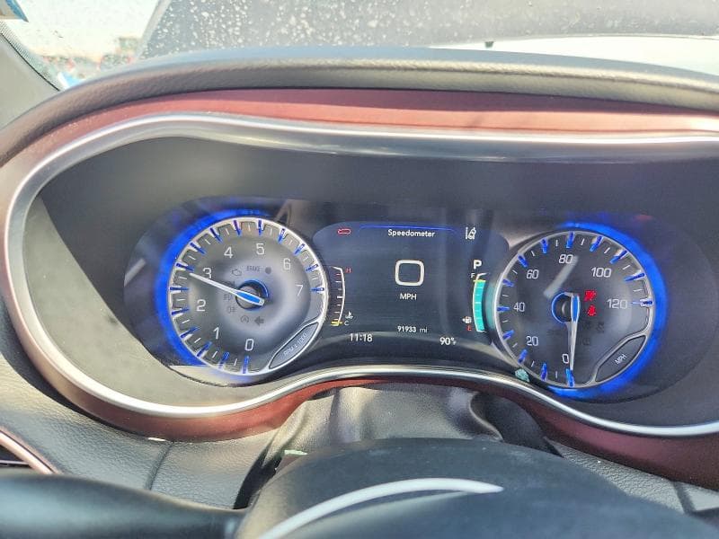 2019 CHRYSLER PACIFICA TOURING L PLUS 9