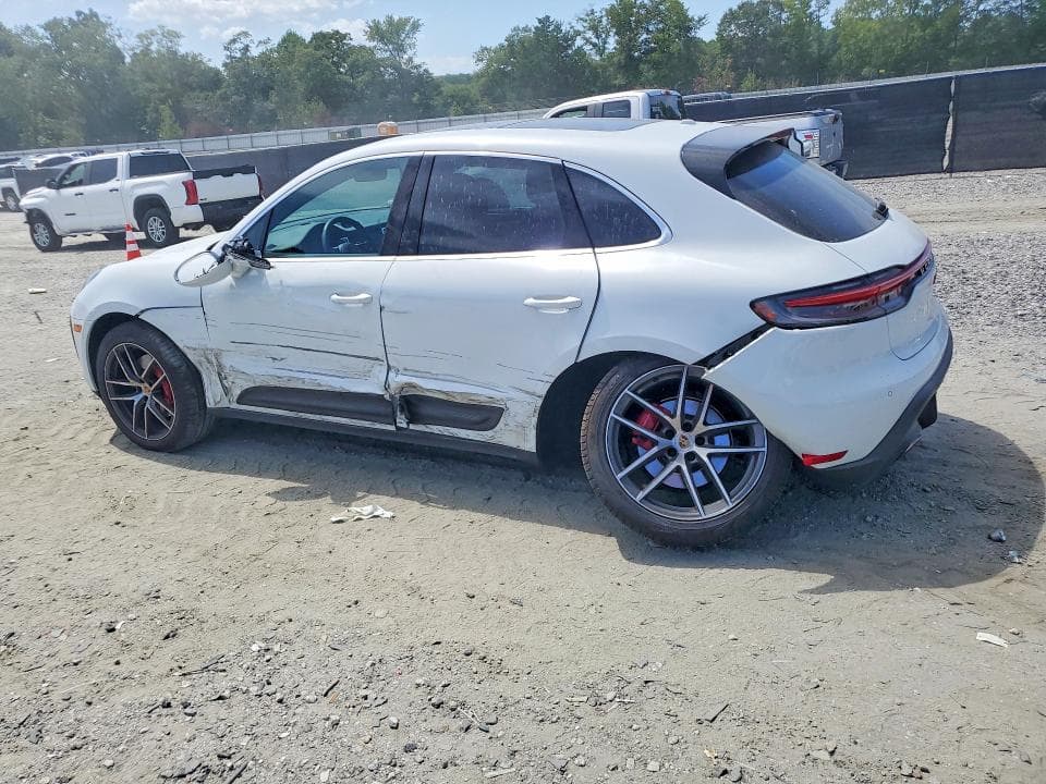 2025 PORSCHE MACAN S 2