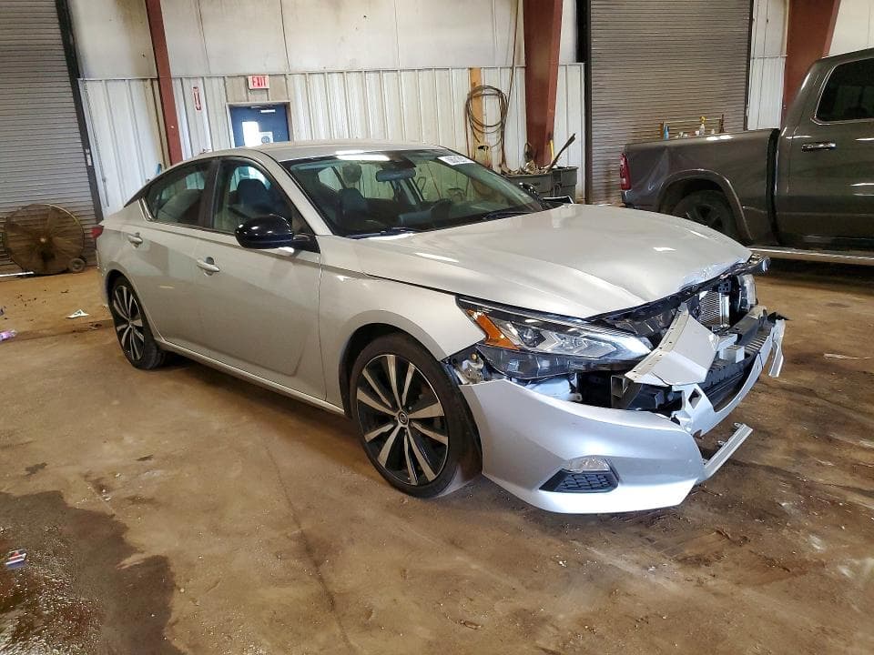 2022 NISSAN ALTIMA SR 4