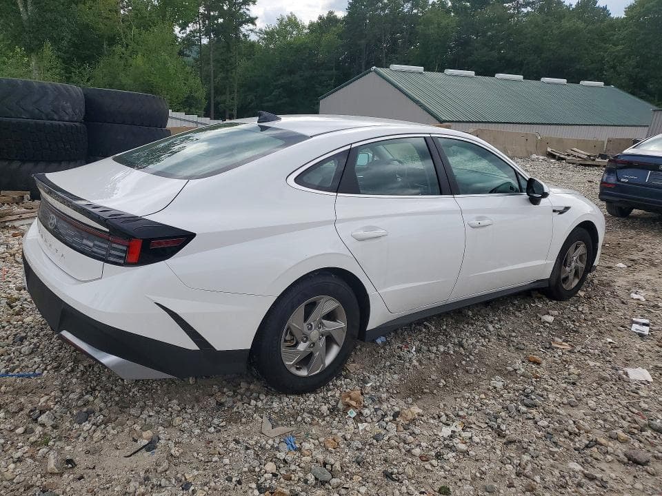 2026 HYUNDAI SONATA SE 3