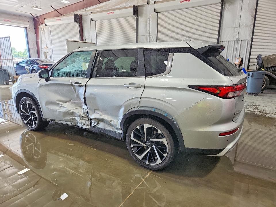2024 MITSUBISHI OUTLANDER SE 2