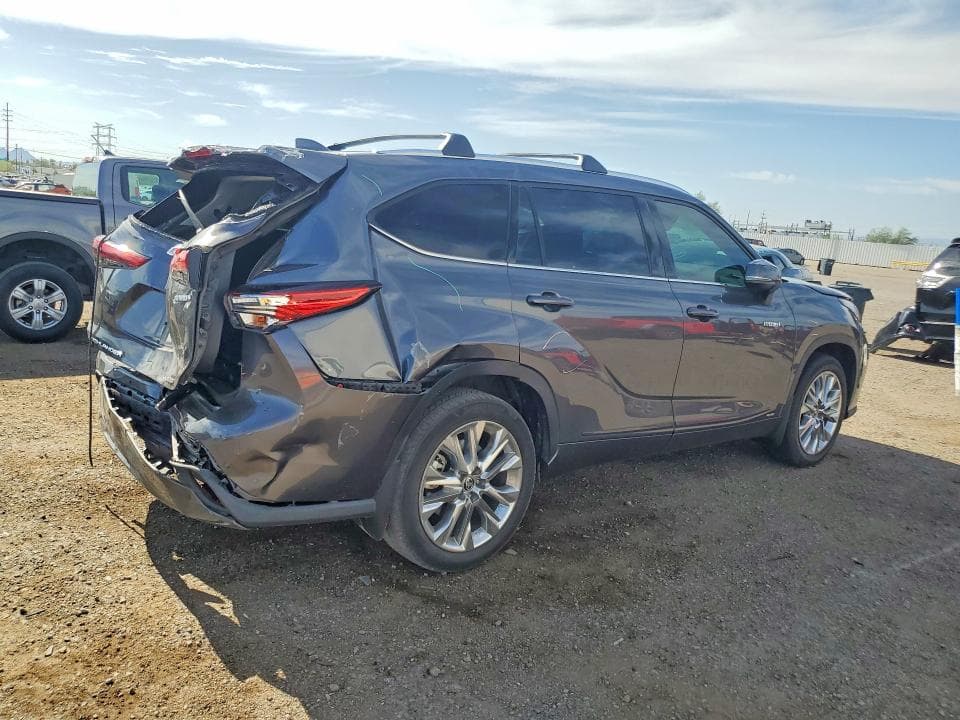 2021 TOYOTA HIGHLANDER HYBRID LIMITED 3