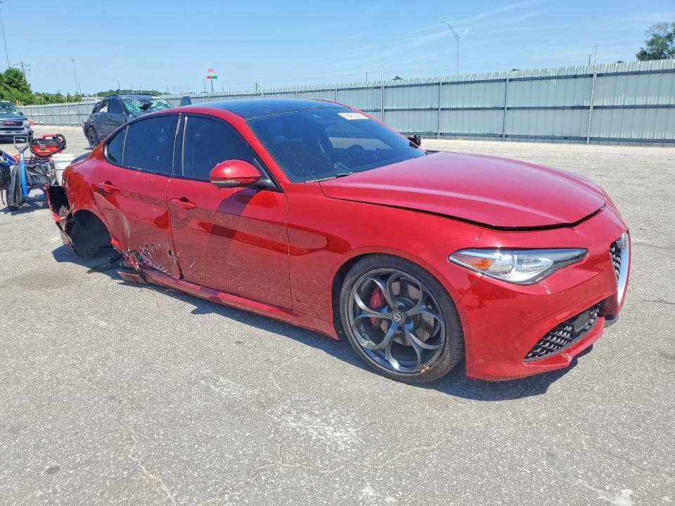 2017 ALFA ROMEO GIULIA TI 4