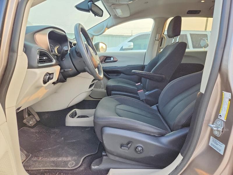 2017 CHRYSLER PACIFICA TOURING 7