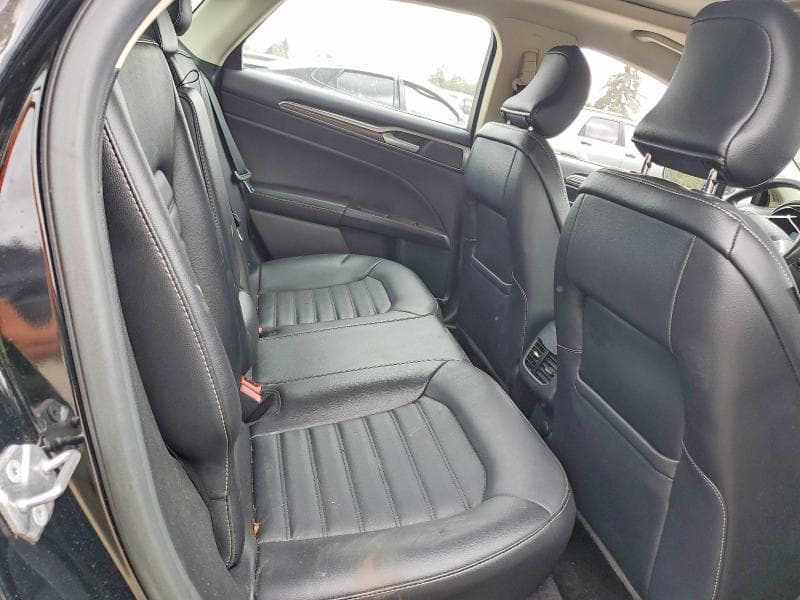 2017 FORD FUSION SE 10