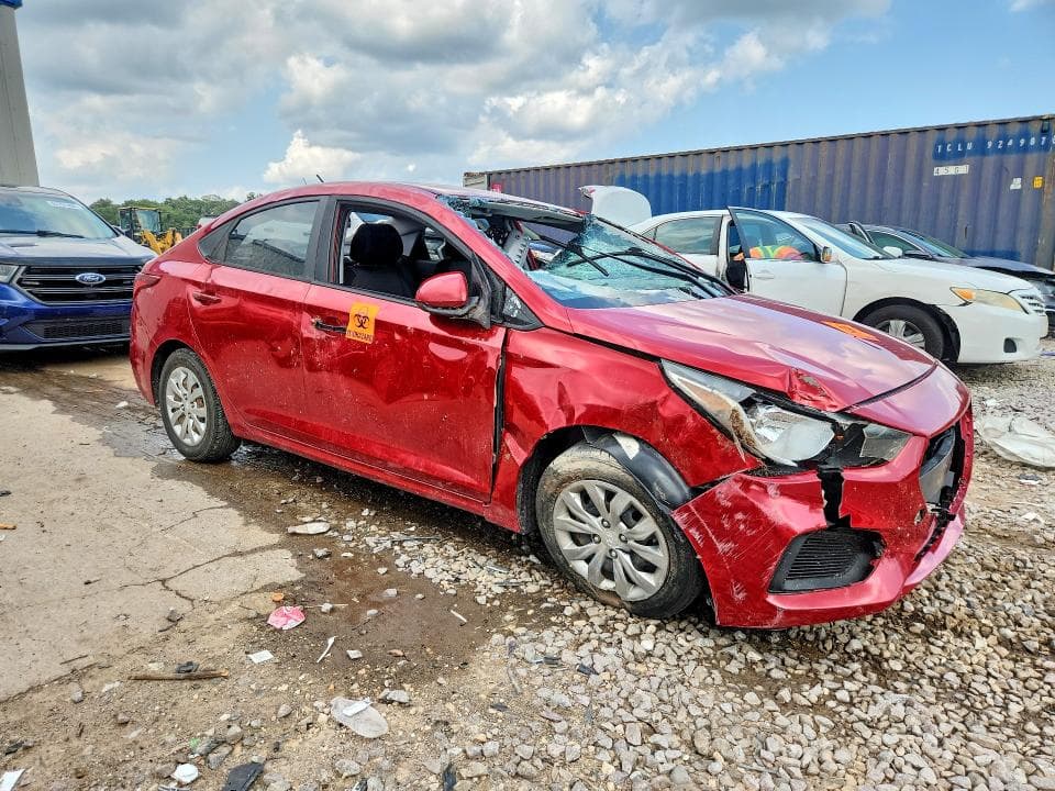 2018 HYUNDAI ACCENT SE 4