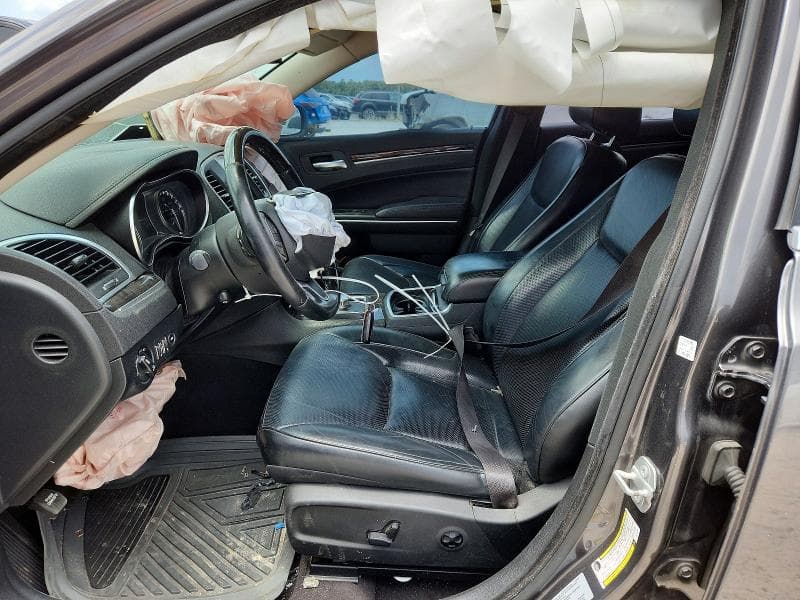 2018 CHRYSLER 300 LIMITED 7