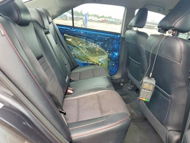 2017 TOYOTA CAMRY SE 10