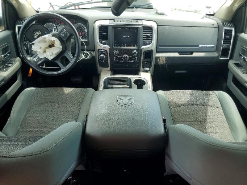 2019 RAM 1500 CLASSIC SLT 8