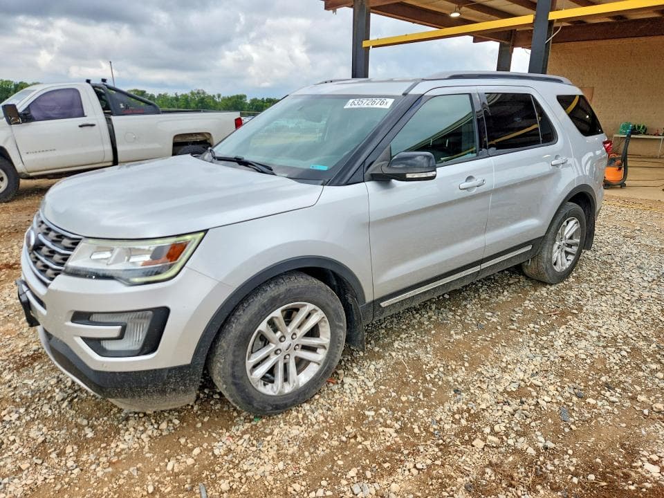 2017 FORD EXPLORER XLT - 1