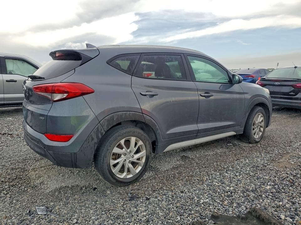 2018 HYUNDAI TUCSON SEL 3