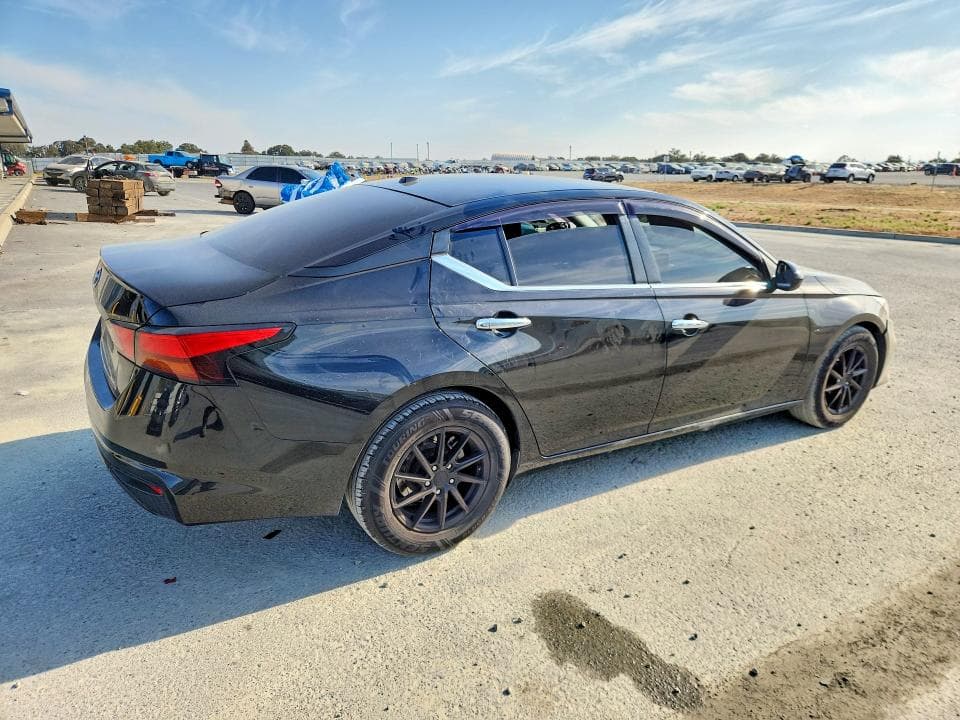 2019 NISSAN ALTIMA S 3