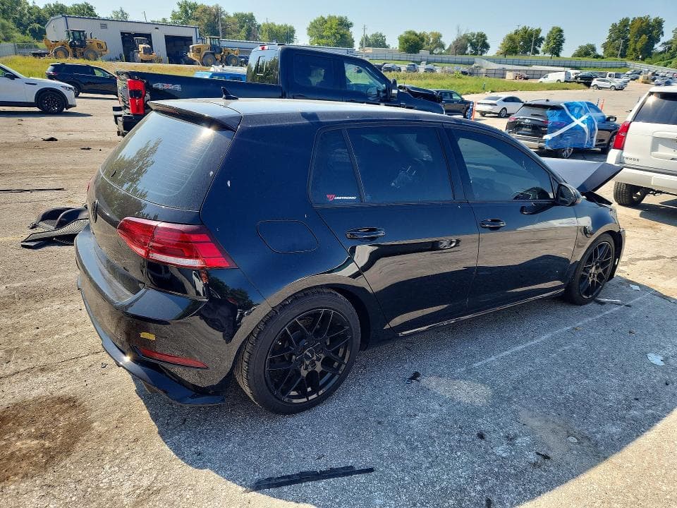 2019 VOLKSWAGEN GOLF S 3