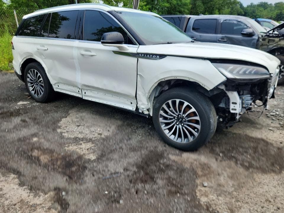 2023 LINCOLN AVIATOR 4