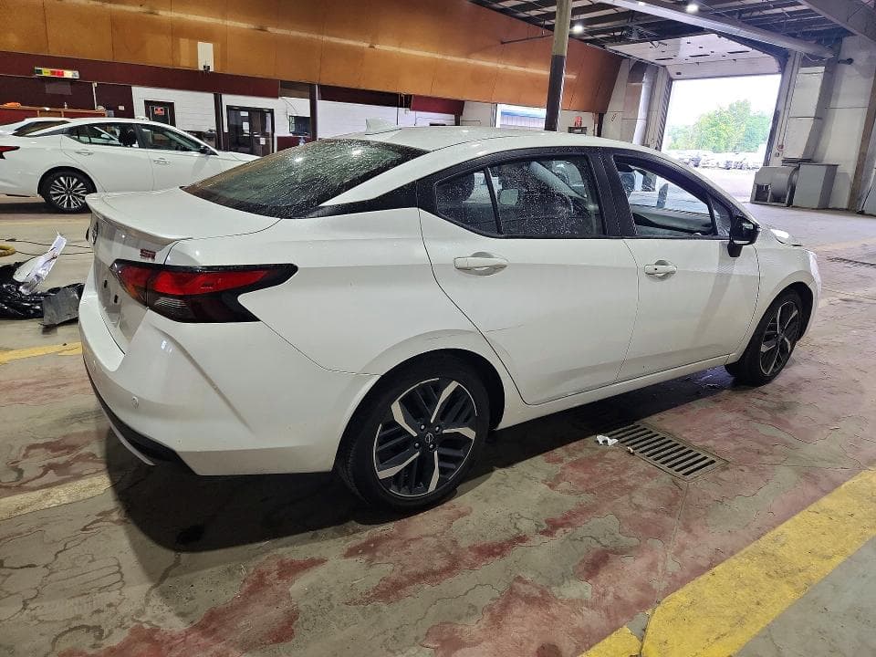 2025 NISSAN VERSA SR 3