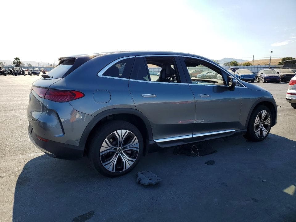 2023 MERCEDES-BENZ EQE SUV 350 4MATIC 3