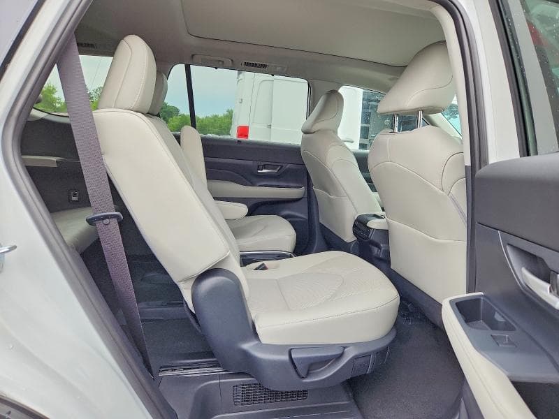 2026 TOYOTA GRAND HIGHLANDER HYBRID LIMITED 11