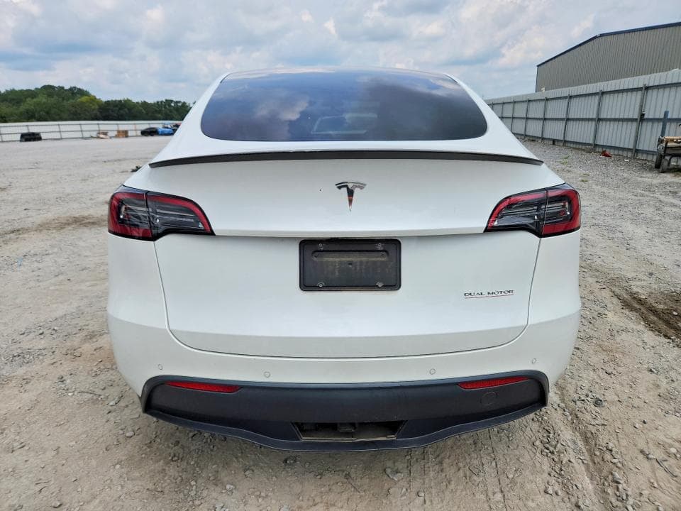 2022 TESLA MODEL Y 6