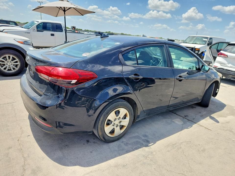 2017 KIA FORTE LX 3