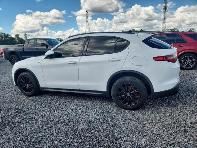 2022 ALFA ROMEO STELVIO 2
