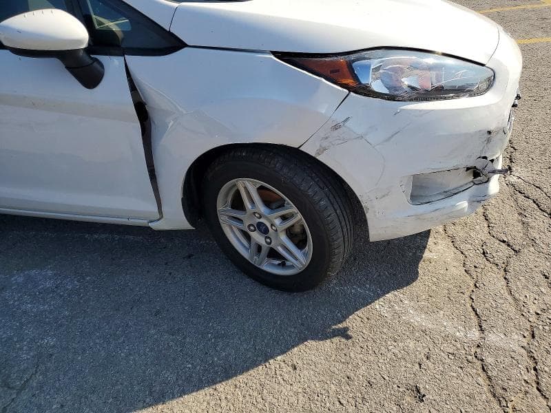 2017 FORD FIESTA SE 12