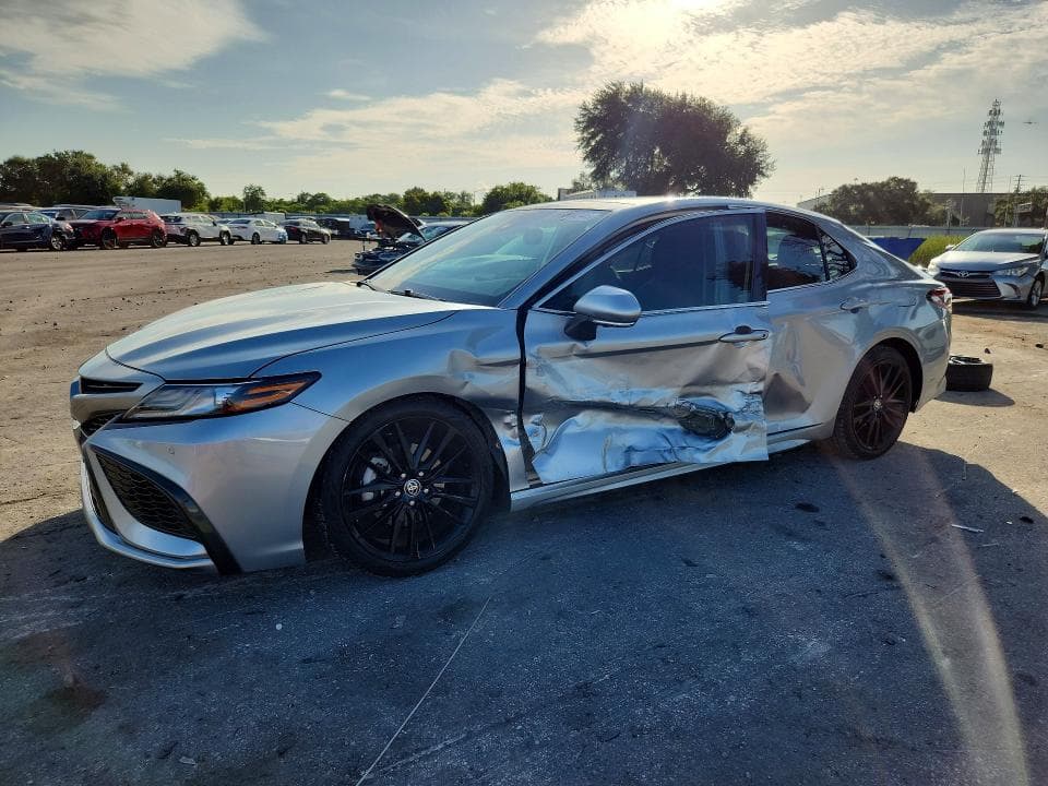 2021 TOYOTA CAMRY XSE - 1