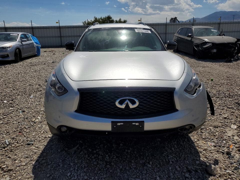 2017 INFINITI QX70 BASE 5