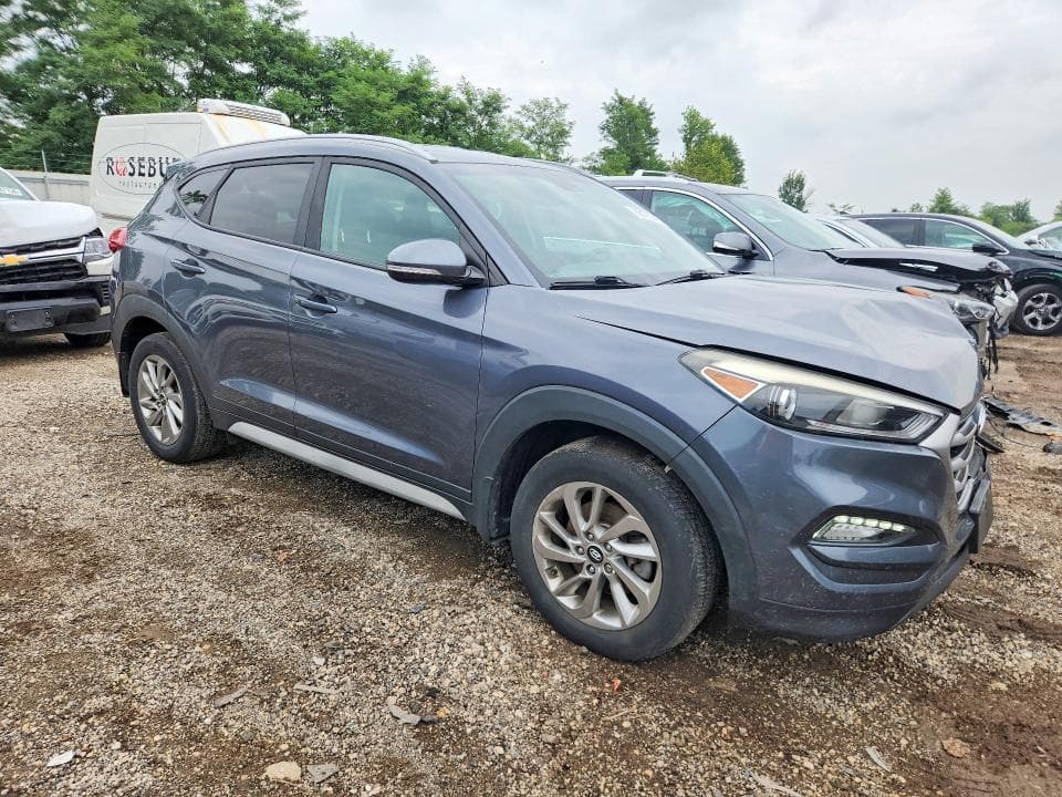 2017 HYUNDAI TUCSON SE PLUS 4