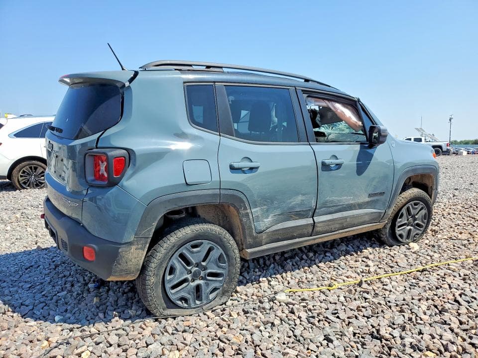 2017 JEEP RENEGADE TRAILHAWK 3