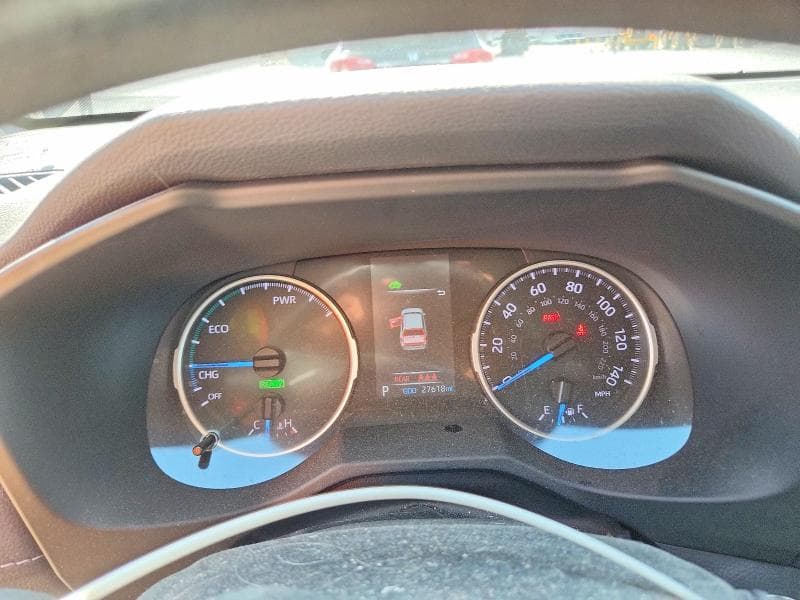 2022 TOYOTA RAV4 XLE 9