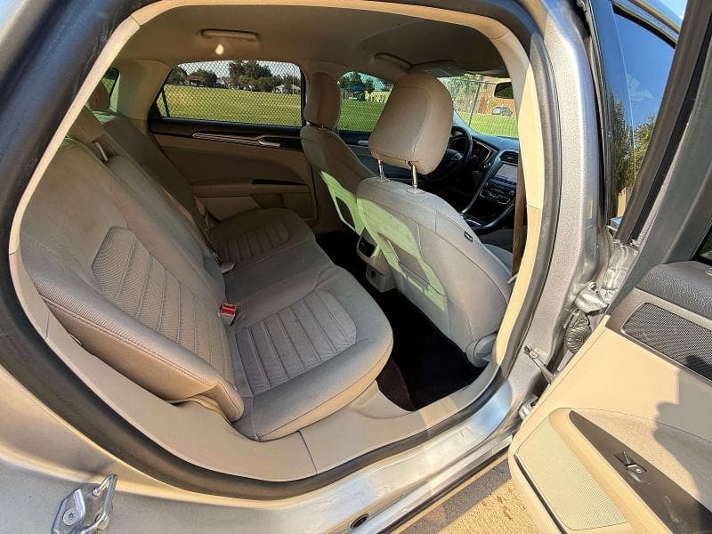 2020 FORD FUSION SE 6