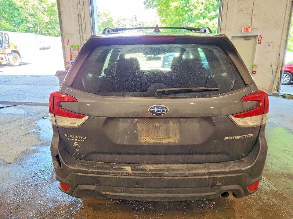 2022 SUBARU FORESTER LIMITED 6