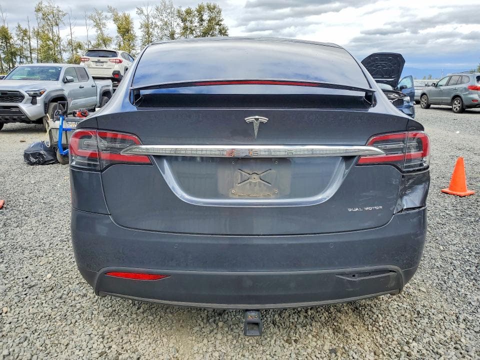 2019 TESLA MODEL X 6