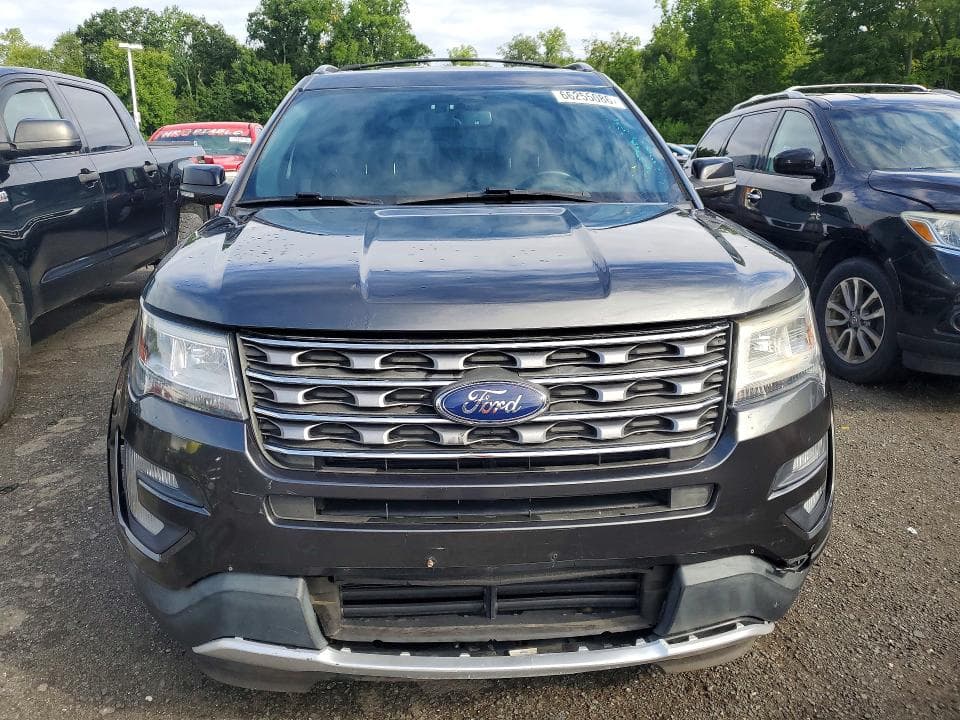 2017 FORD EXPLORER XLT 5