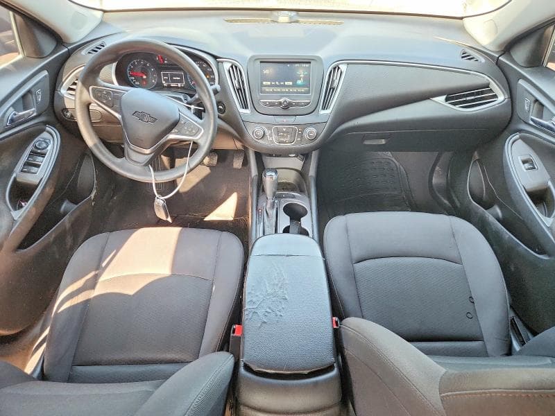2017 CHEVROLET MALIBU LS 8