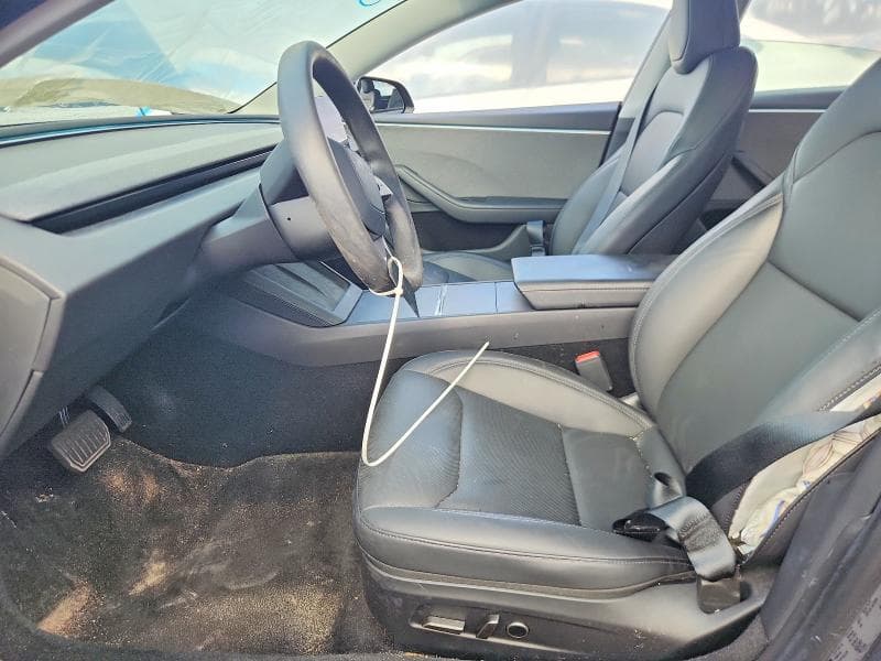 2025 TESLA MODEL 3 7