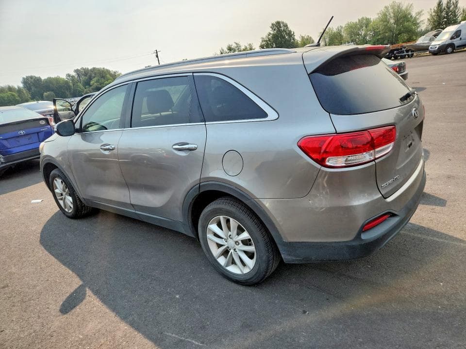 2017 KIA SORENTO LX 2
